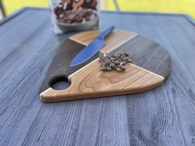 Tear Drop Shaped Wood Cutting Board